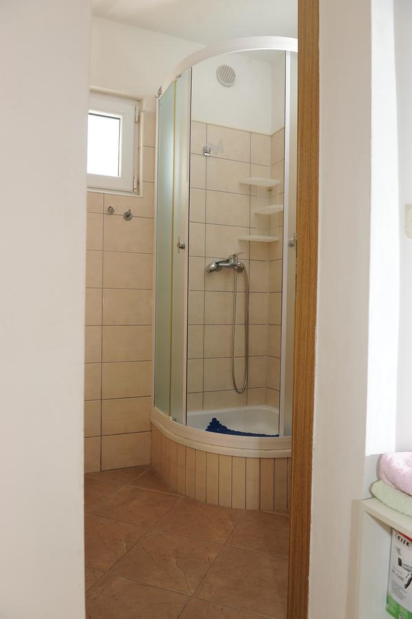 Apartment Loncar Gradac (Split-Dalmatia)